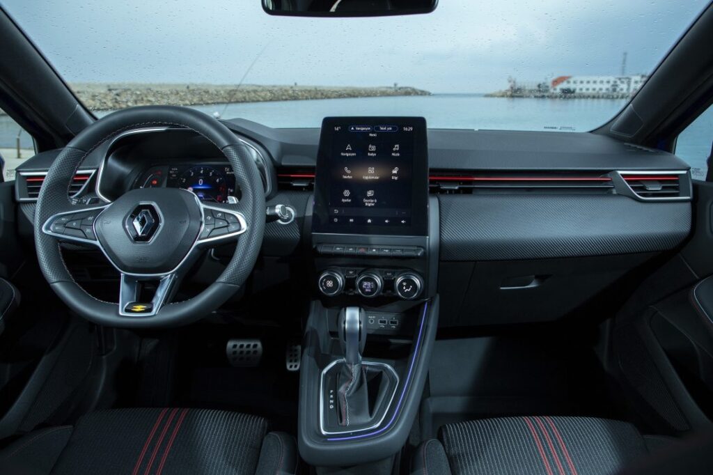 Renault Clio İç Tasarım